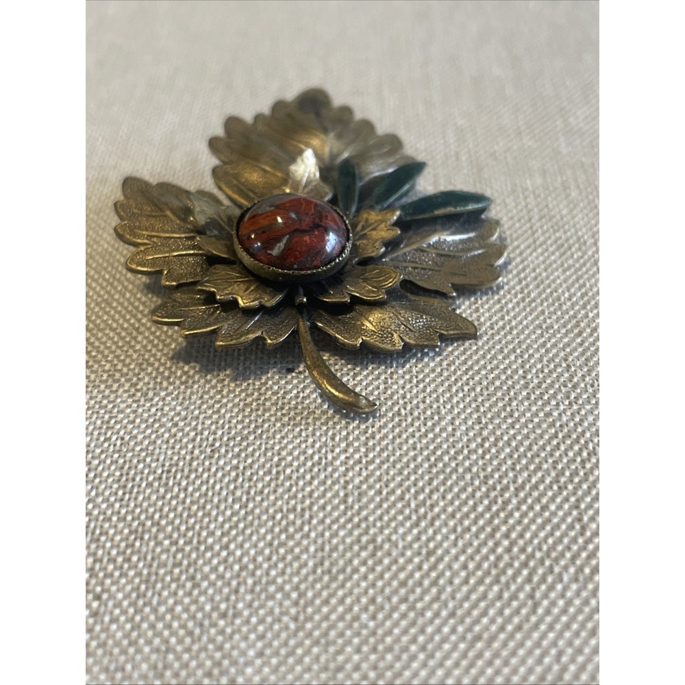 Vintage Cut Copper Leaf Brooch Red Jasper Cabochon Oak Pine Nature Pin Layered - Picture 3 of 7